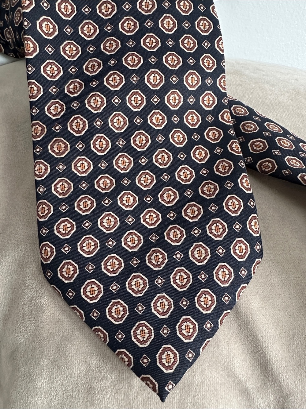 70’s Patterned Tie - Picture 2 of 4
